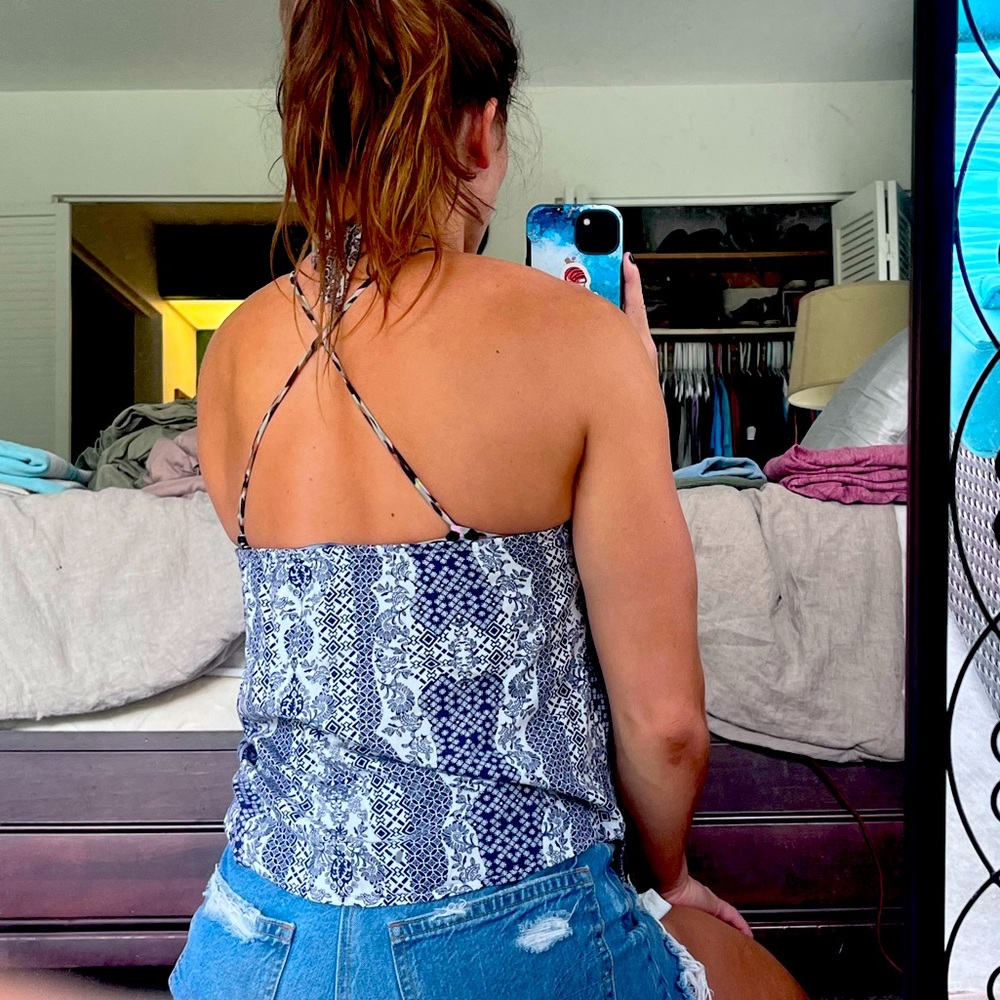Halter top - Picture 2 of 2